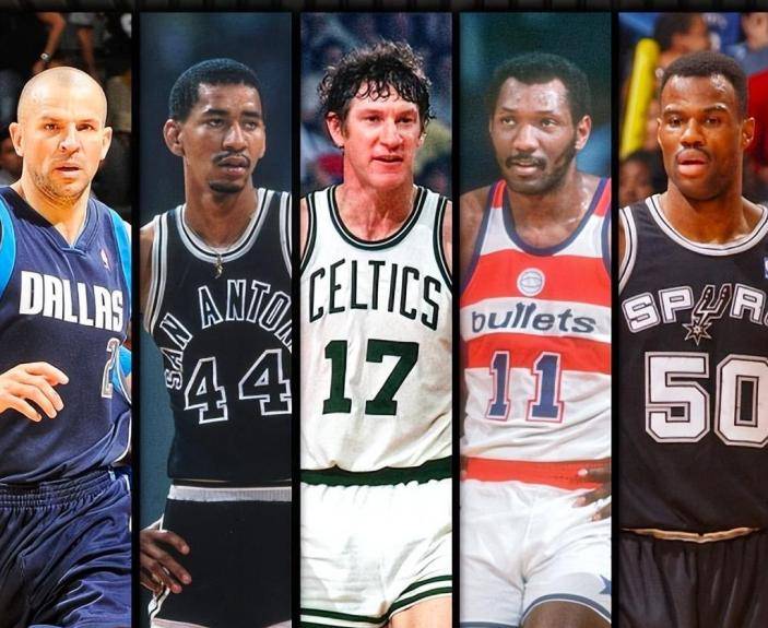 虎扑-嵩山暴熊队对阵蓬莱雪豹队，田径大奖赛失利，内线统治篮板——教练团队居功至伟的简单介绍