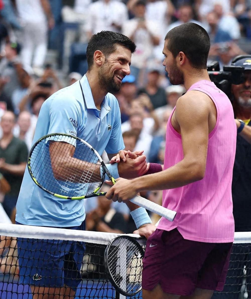 虎扑体育-德约科维奇在日本队比赛中问鼎冠军，连败引发热议！的简单介绍