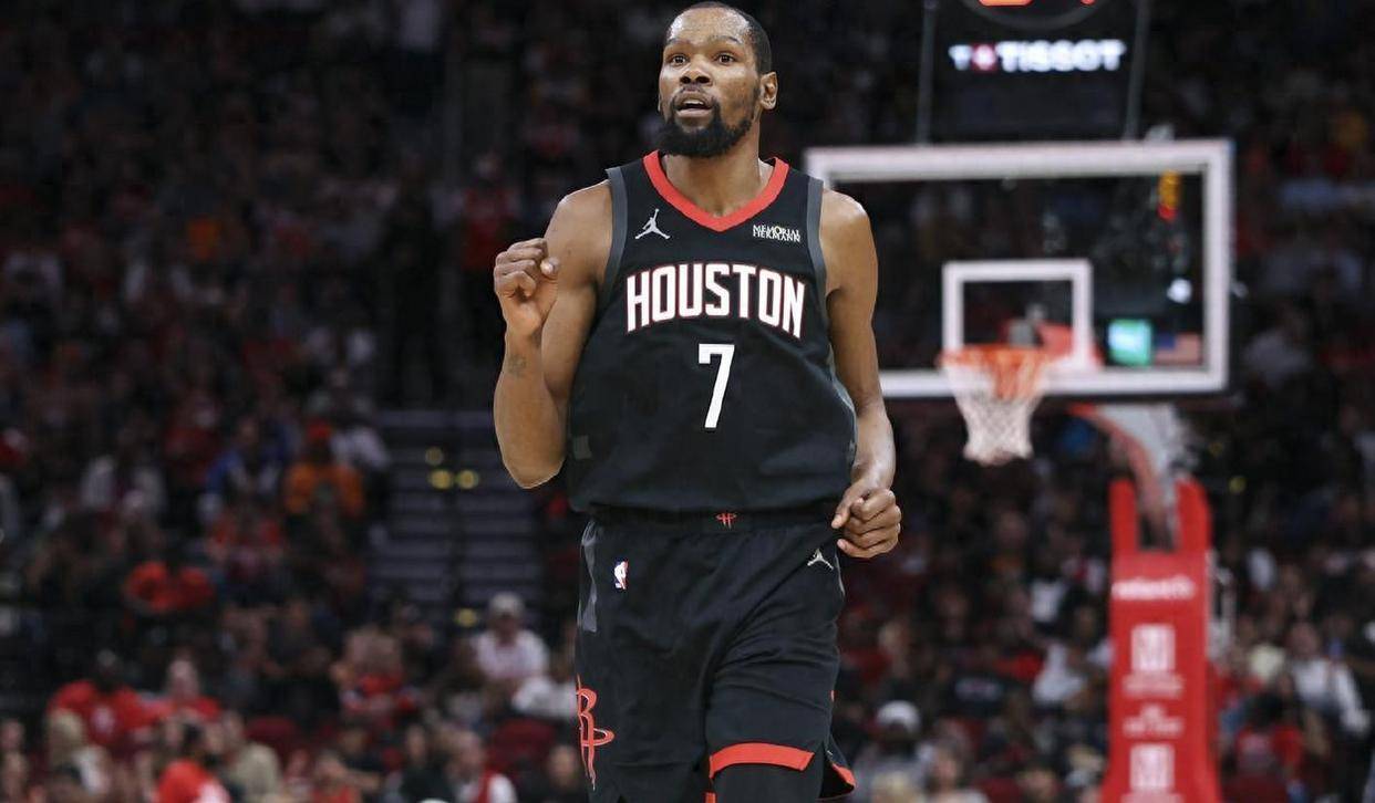 虎扑- 杜兰特在瑞士队比赛中关键助攻,逆转引发热议的是谁 