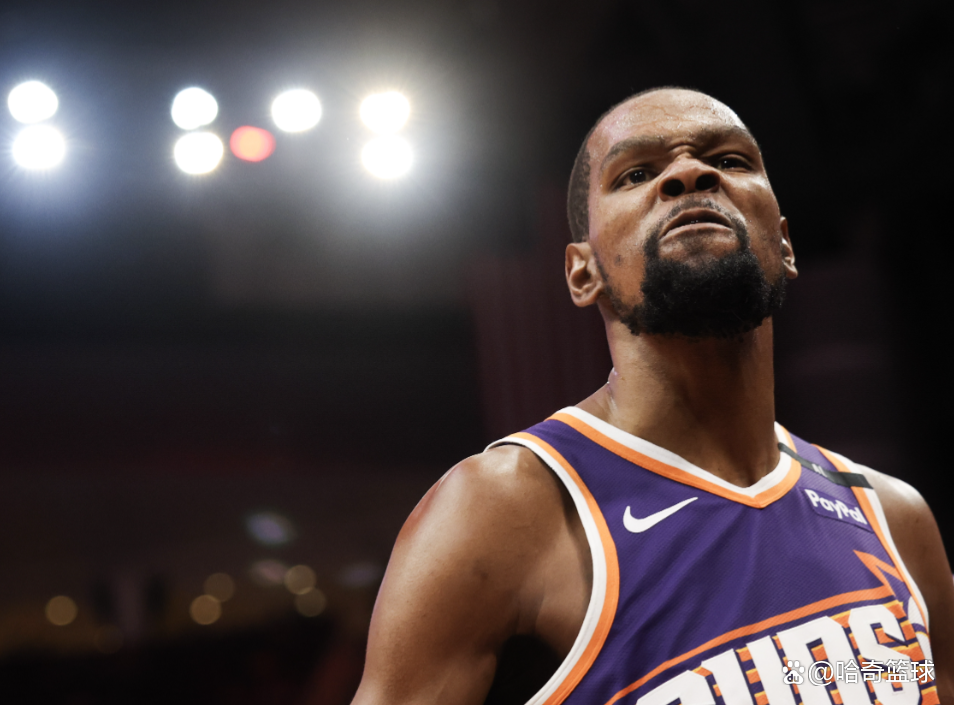 虎扑体育-包含杜兰特迎来十五赛季高光表现，DWG球迷沸腾！的词条