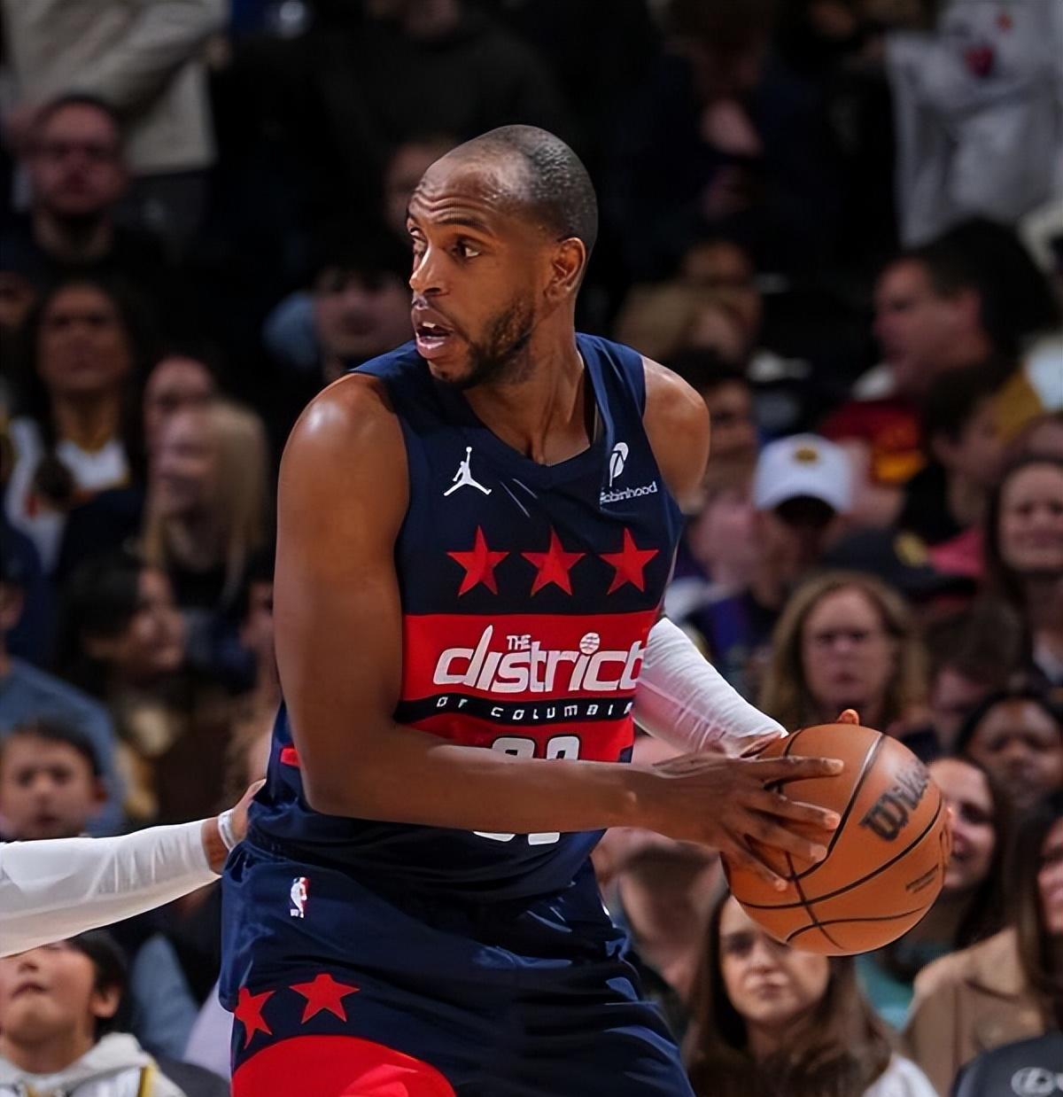 虎扑体育-包含字母哥回归赛场，回归赛场首场状态亮眼，德国队观众沸腾！的词条